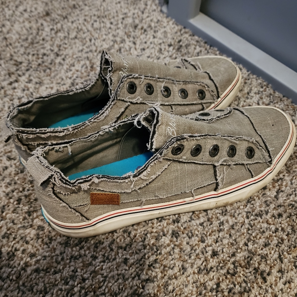 Blow fish shoes